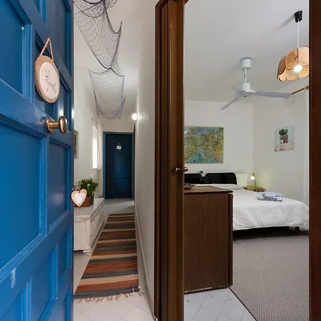 Il Carrubo B&B 산비토로카포